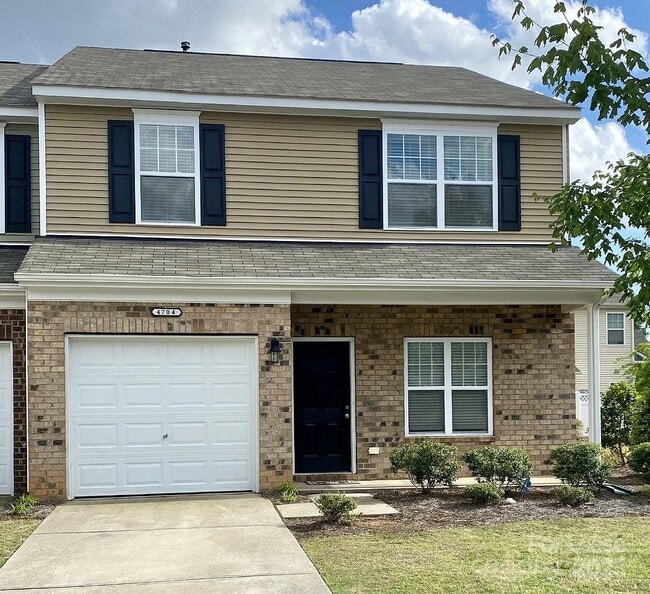 Building Photo - 4704 Pepperstone Ln