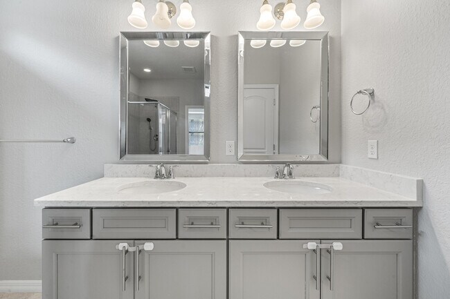 Building Photo - 8359 Hanoverian Dr