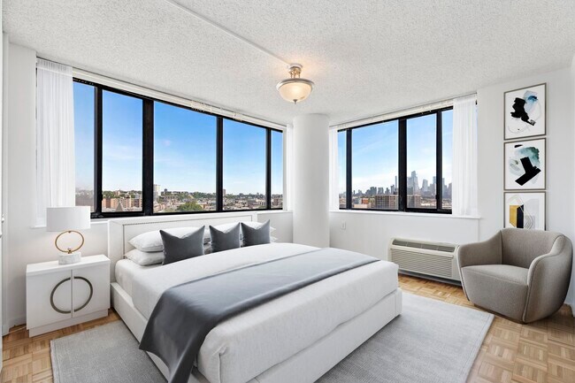 Building Photo - 551 Observer Hwy