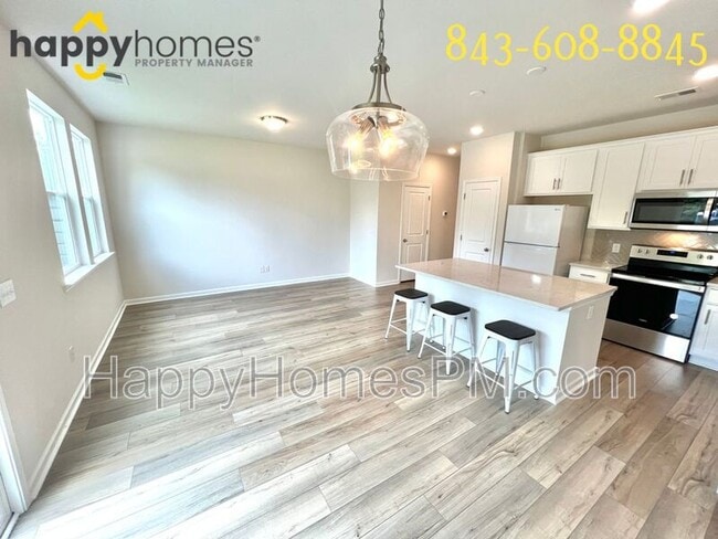 Building Photo - 8312 Child's Cove