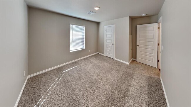 Building Photo - 2904 Casey Dr