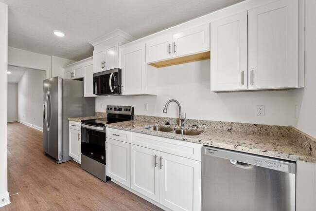 Building Photo - 2219 Archer Ln