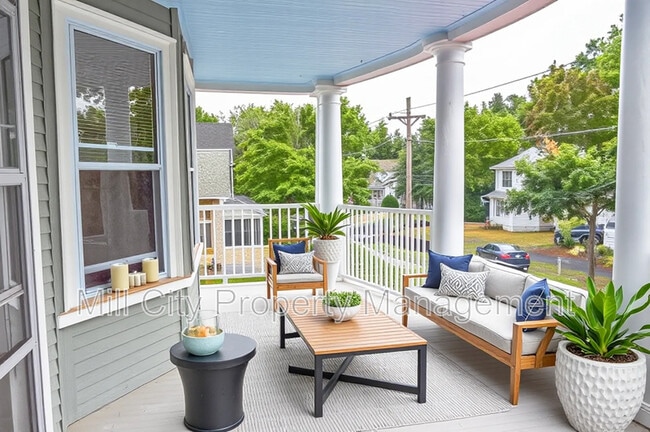 Building Photo - 105 Ray St