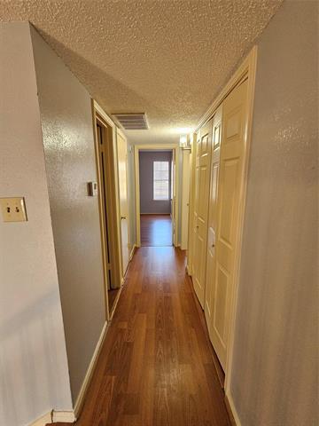 Building Photo - 701 Towne House Ln