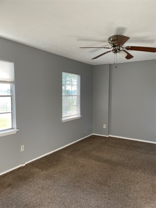 Building Photo - 7273 Chasewood Dr