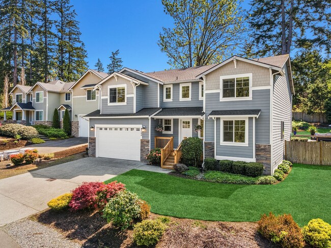 Building Photo - Bainbridge Island Home