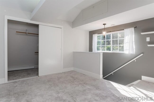 Building Photo - 4910 Ladera Sarina