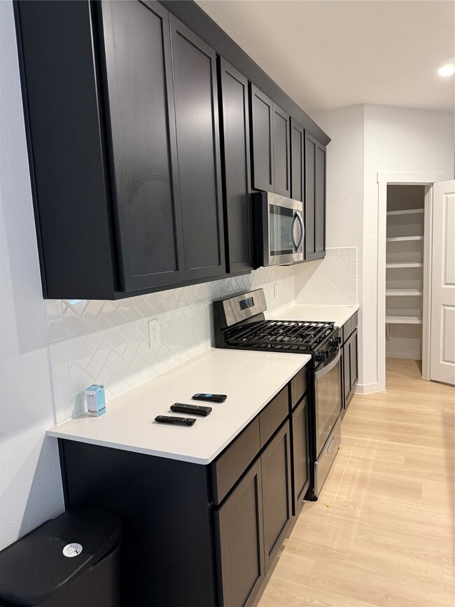 Building Photo - 1543 Merulana Lane