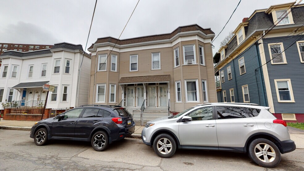 Building Photo - 155 Tremont St