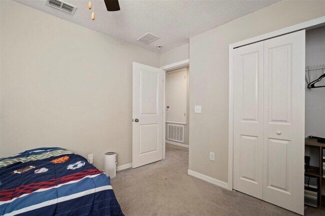 Building Photo - 5430 Blue Azure Dr