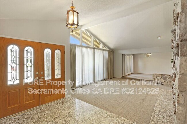 Building Photo - 160 Westcott Way
