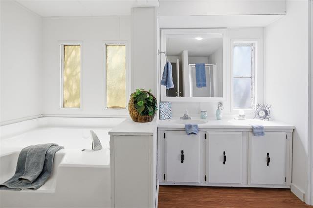 Building Photo - 1329 Fox Hollow Ct