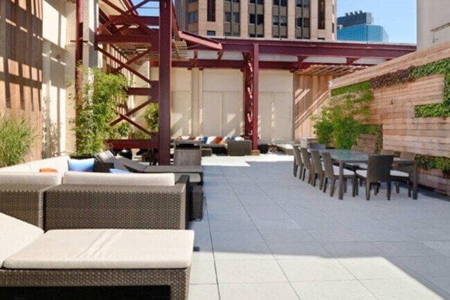 Building Photo - 2 bedroom in NEW YORK NY 10004