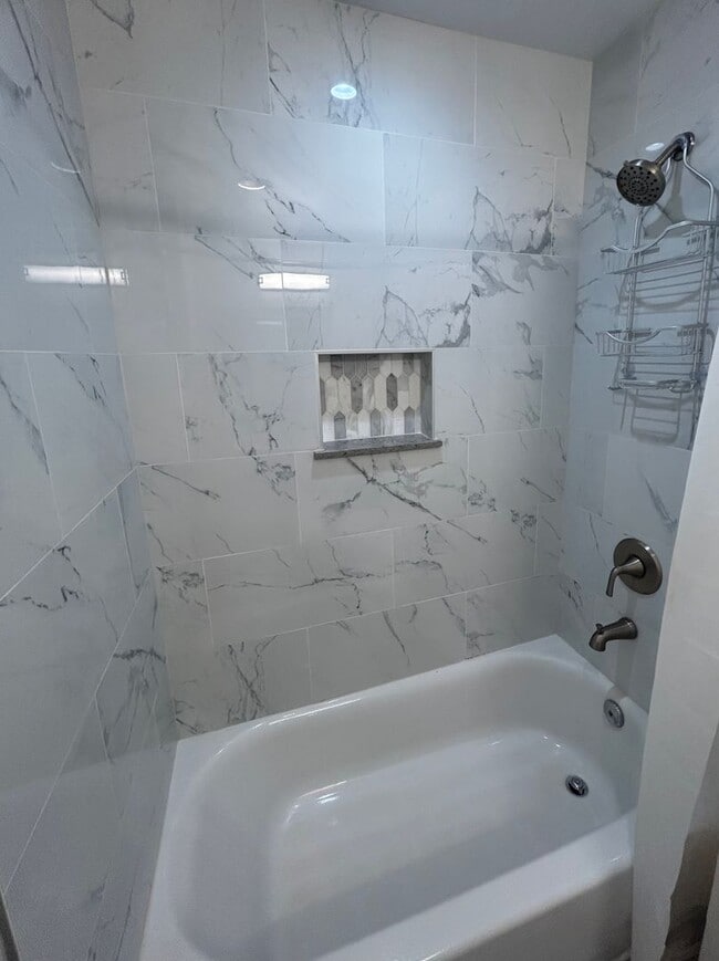 Building Photo - Available on 04/01/26, 785 sqft, 2 Bedroom, 1 Bathroom, 2 Assigned Parking in desirable Mililani