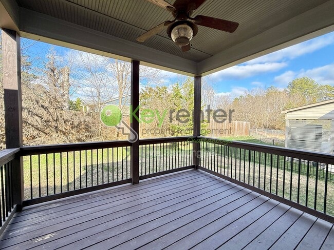 Building Photo - 2611 Wendell Wy