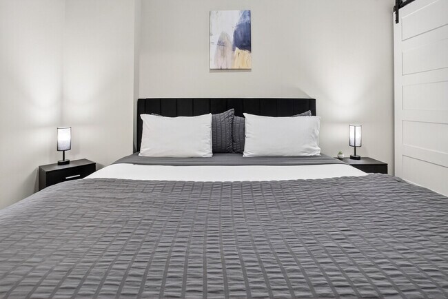 Building Photo - 110 N Boston Ave