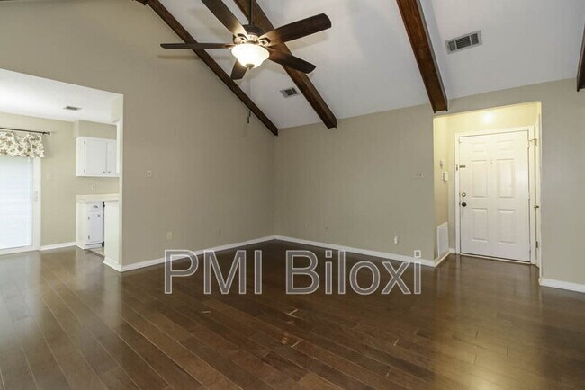Building Photo - 776 Whitney Dr
