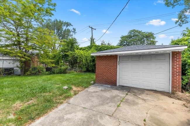 Building Photo - 21374 Ithaca Ave