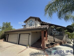 Building Photo - Gated Community Canyon Lake - Large 3 bedr...