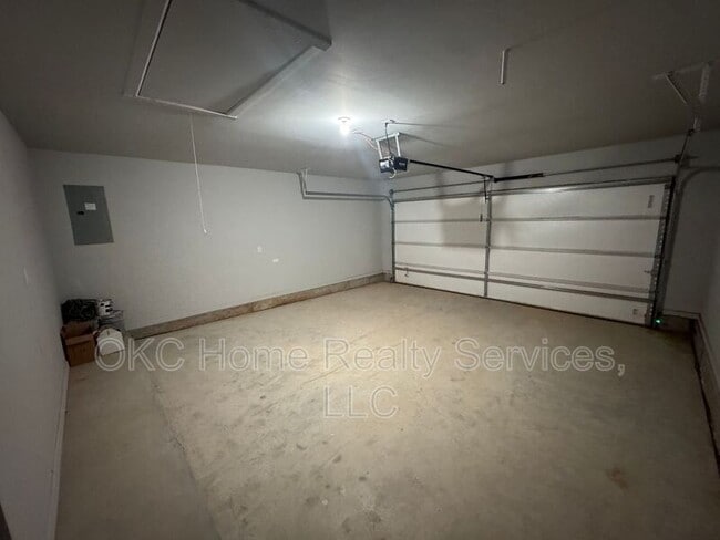 Building Photo - 928 Dusky Valley Ln