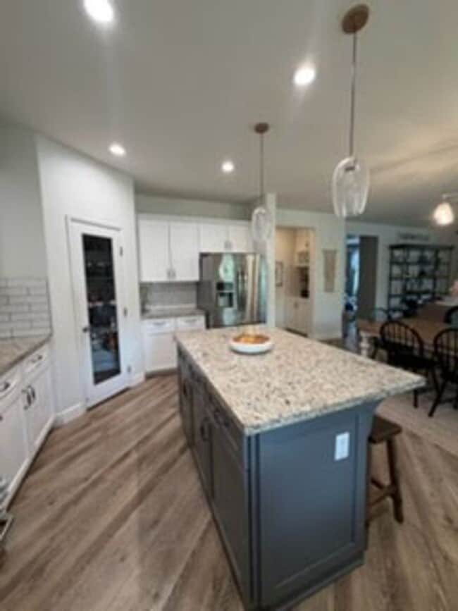 Building Photo - 34253 Chaparossa Dr