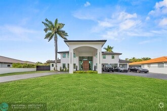 Building Photo - 150 NW 123rd Ave
