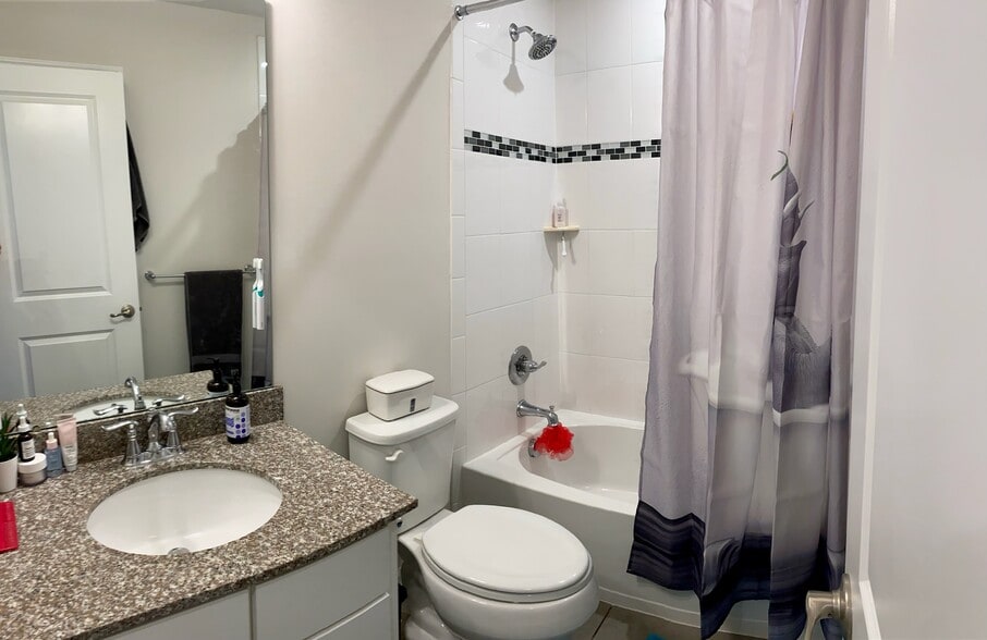 Upper floor full bathroom - 247 Madison Ln