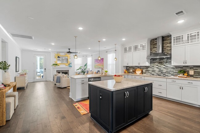 Building Photo - Better than new 4 bedroom + office on larg...