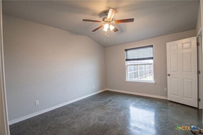 Building Photo - 300 Lowes Blvd