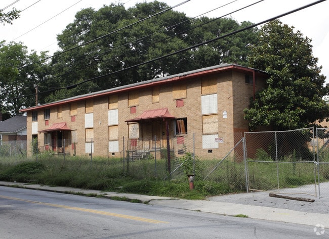 Primary Photo - Chappell Forest Apartments