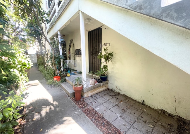 Building Photo - 1st Avenue