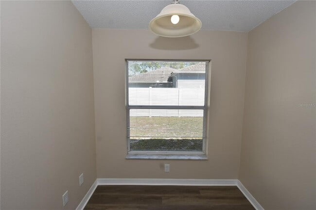 Building Photo - 6 Seckel Ct