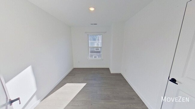 Building Photo - 16 Catawba Ave