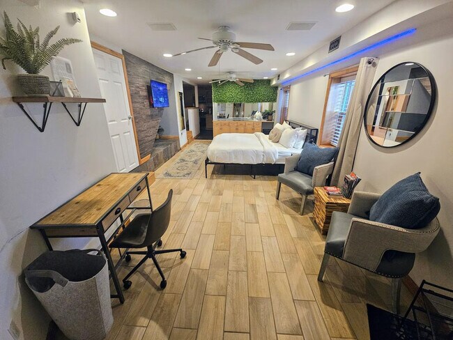 Building Photo - 152 Central Ave