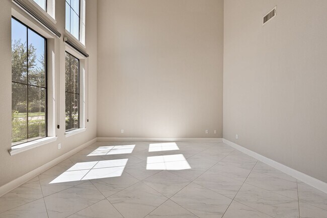 Building Photo - Lakefront Luxury Rental in Cross Creek Ranch