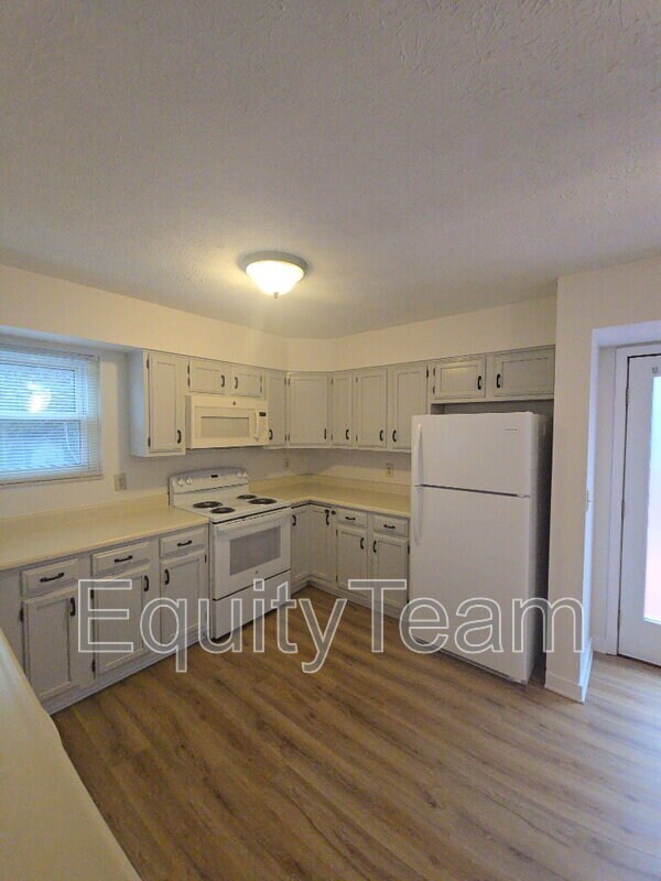 Building Photo - 9178 Fields Dr