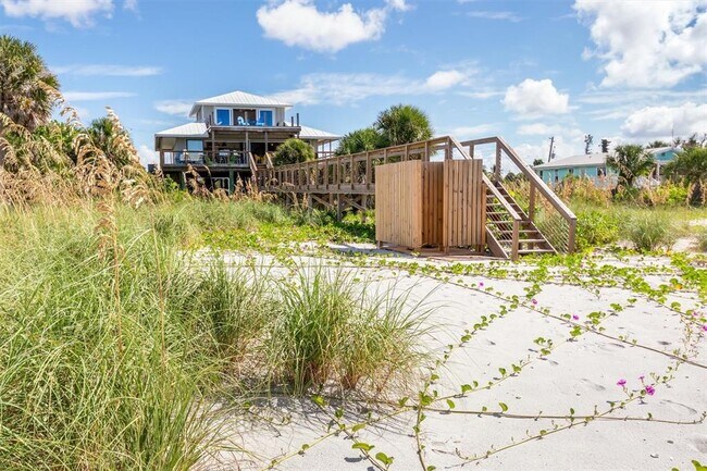 Building Photo - 9498 Alborado Rd