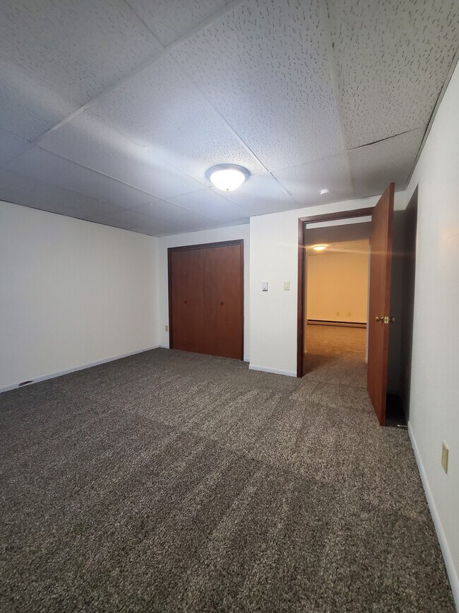Building Photo - 3017M