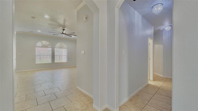 Building Photo - 5123 Shadow Breeze Ln