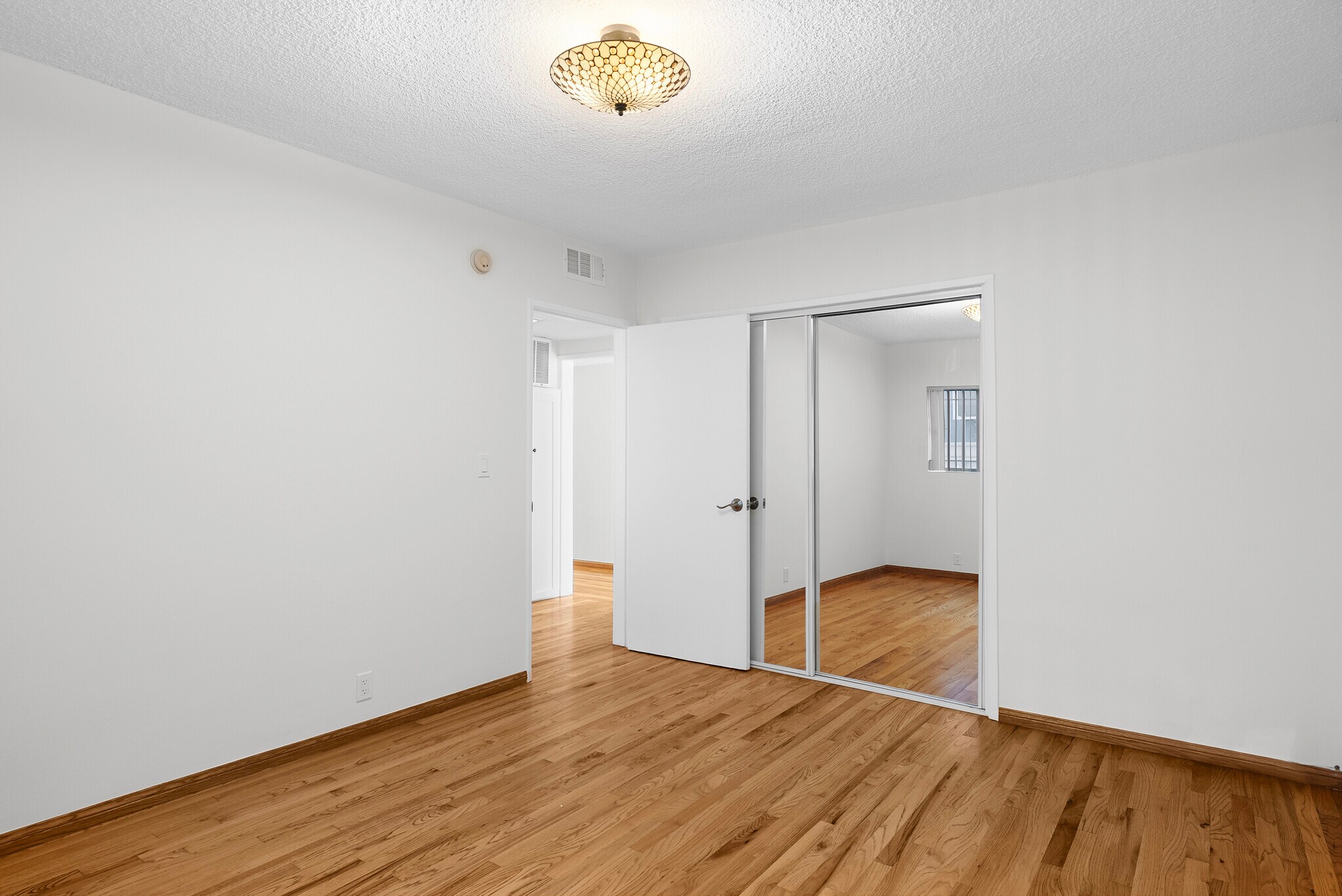 Building Photo - 824 S Shenandoah St