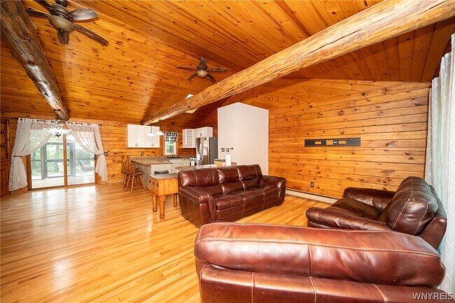 Building Photo - 8376 Cobblestone Ct