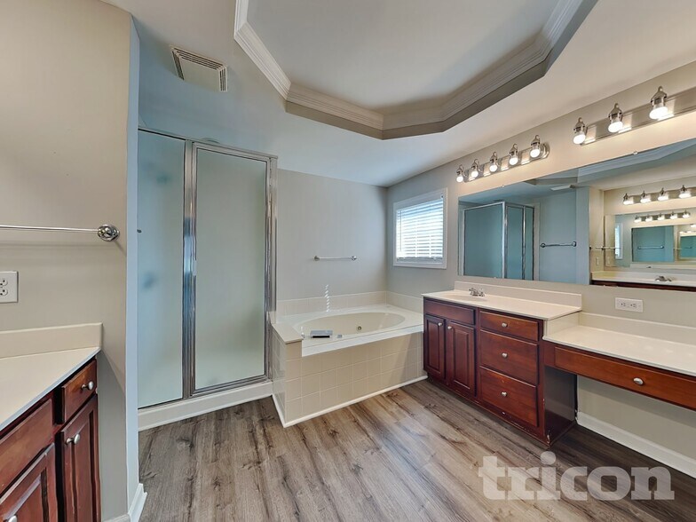 Building Photo - 1524 Montauk Point