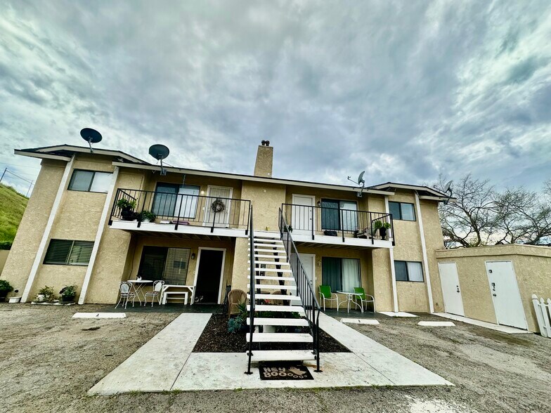 Building Photo - 6005 Hill Dale Ct