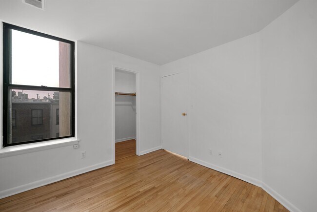 Building Photo - 1224 Washington St