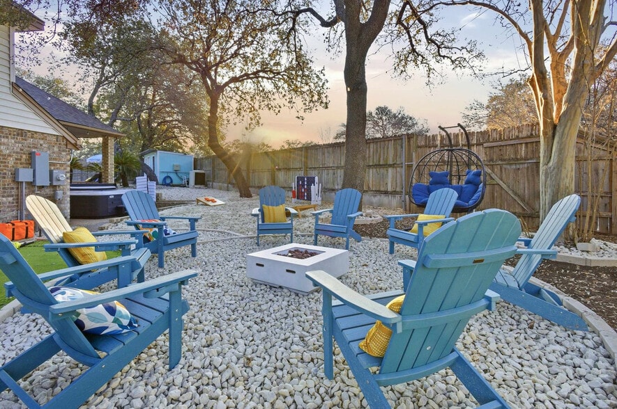 Building Photo - 13303 Southwalk St