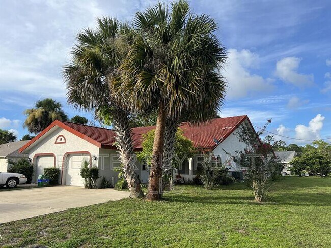 Building Photo - 25 Plainview Dr