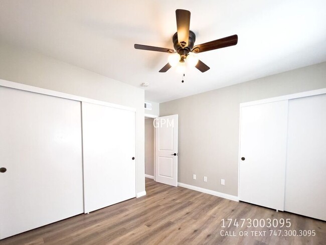 Building Photo - 137 Carr Dr