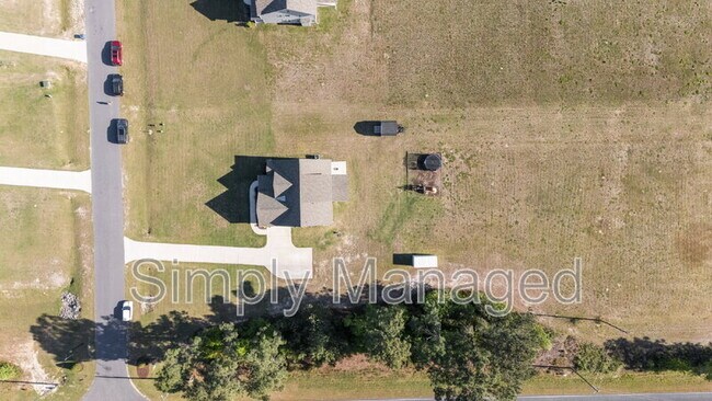 Building Photo - 124 Rocking Horse Ln