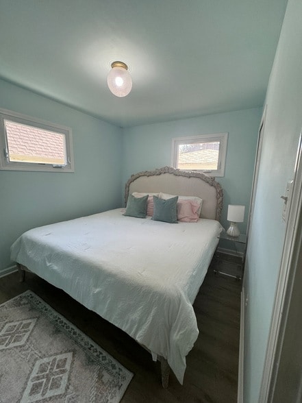 Building Photo - 644 W Hinsdale Ave