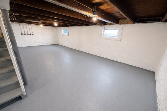 Building Photo - 7615 Folk Ave